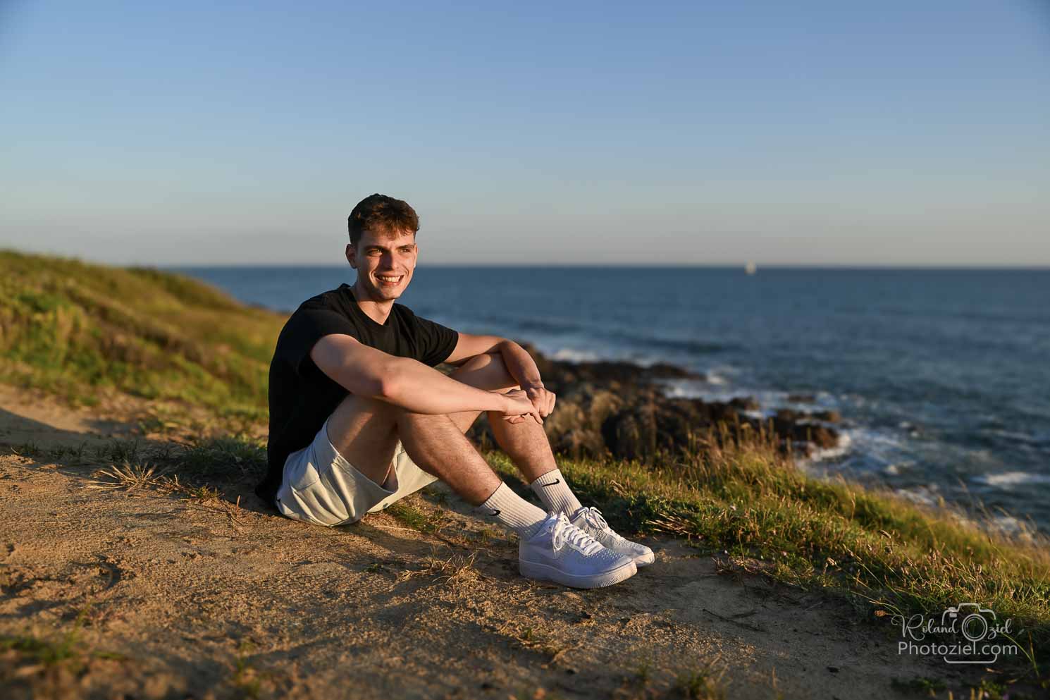 Shooting photo en extérieur au bord de la mer