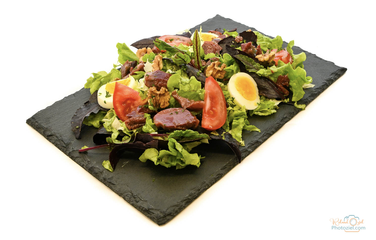 Photo culinaire de restaurant une salade